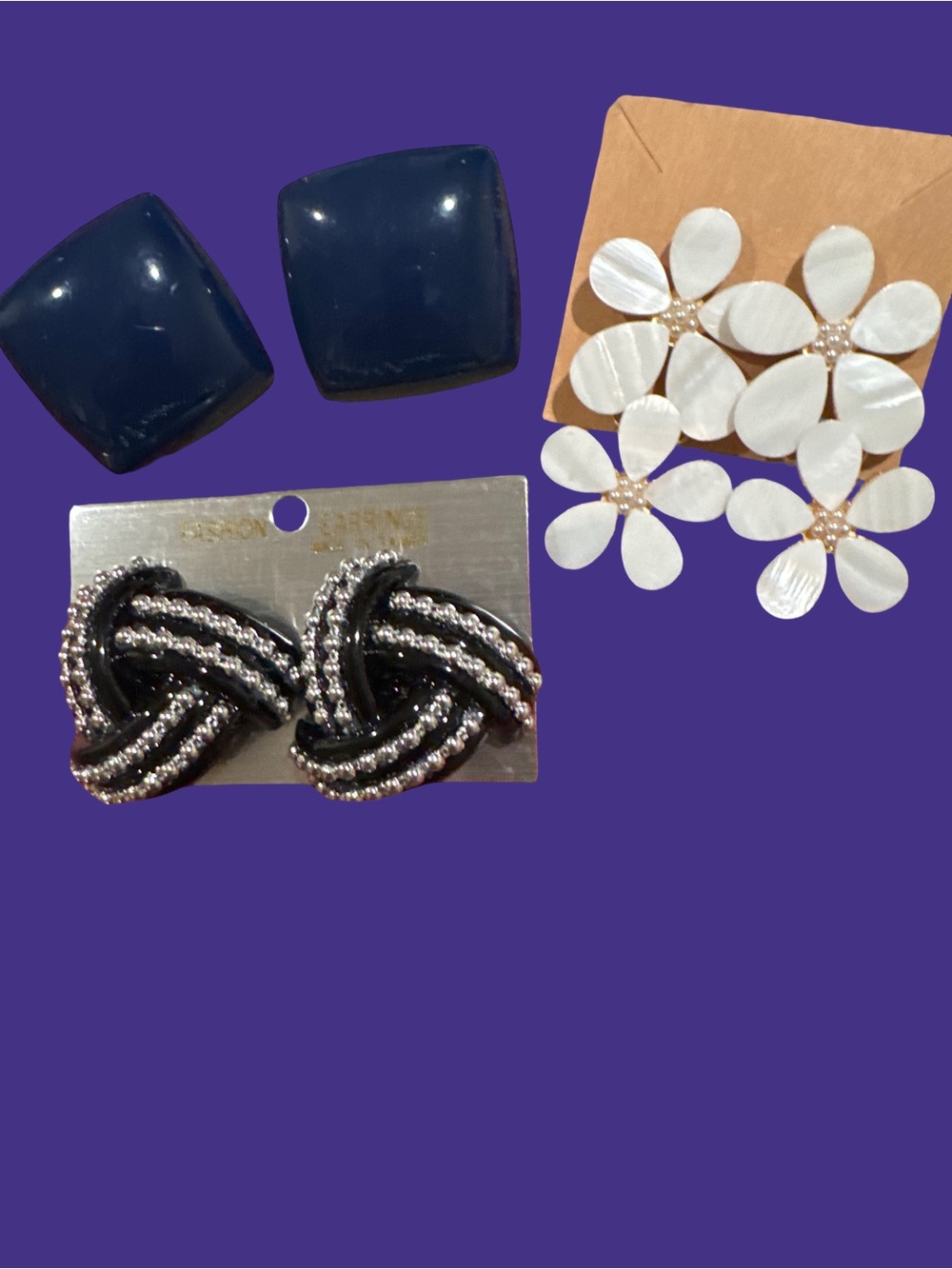 3 pairs of clip
Earrings — Navy, White & Black